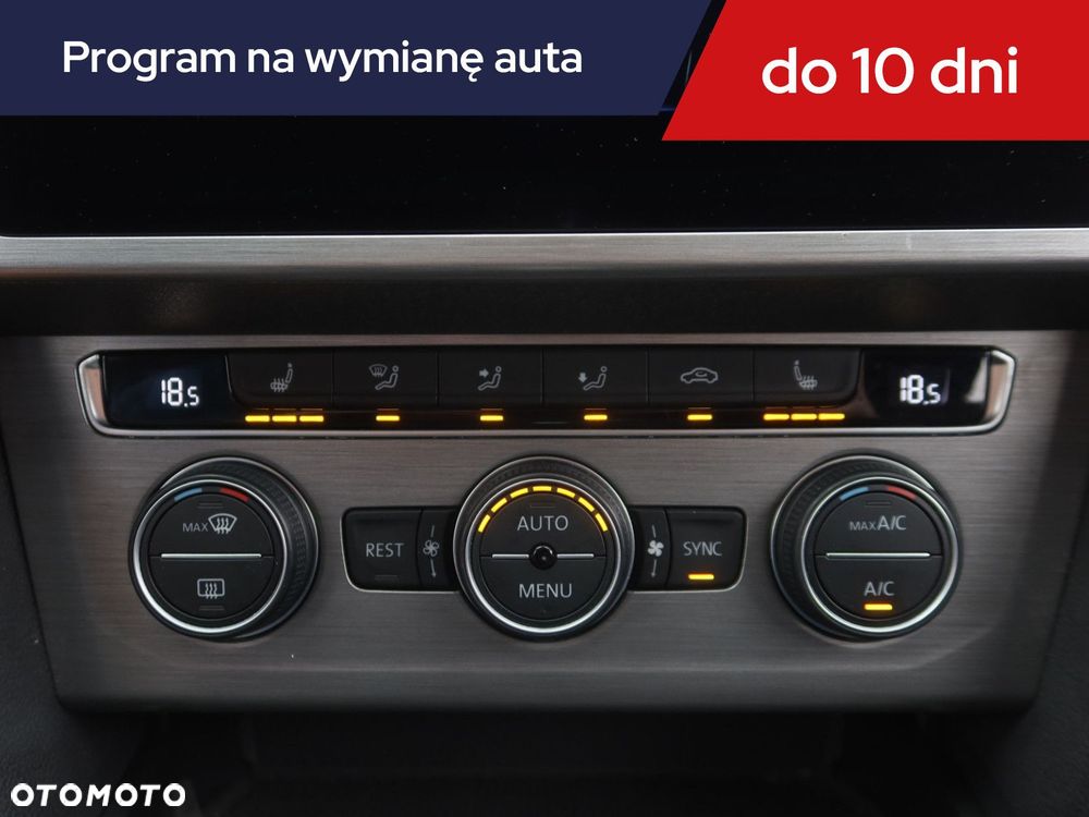 Volkswagen Passat Variant - 18