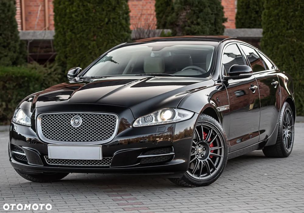 Jaguar XJ - 5