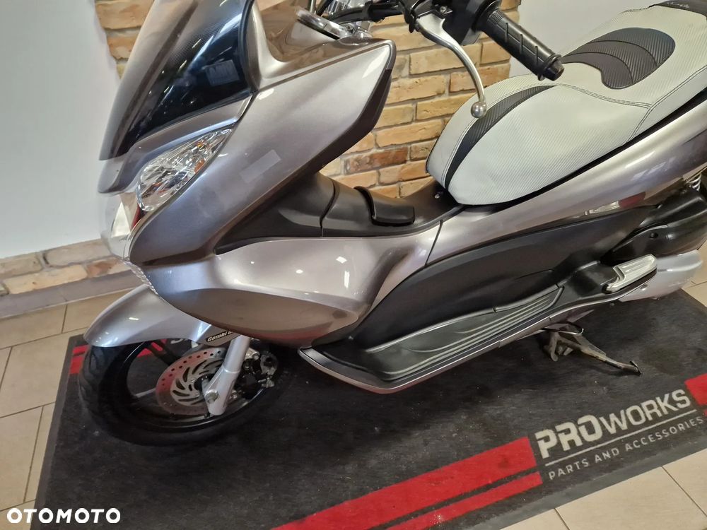 Honda PCX - 32