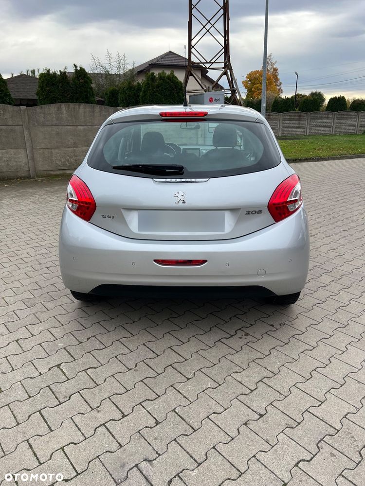 Peugeot 208 1.2 PureTech GPF Allure S&S - 5