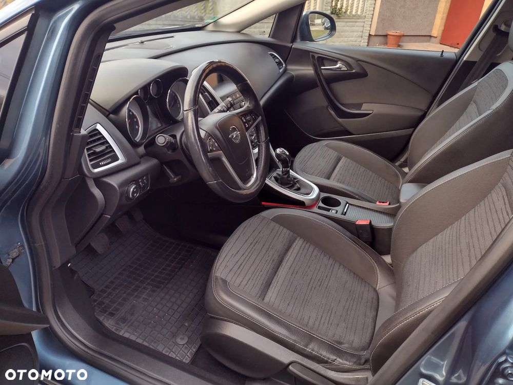 Opel Astra 1.4 Turbo Exklusiv - 7