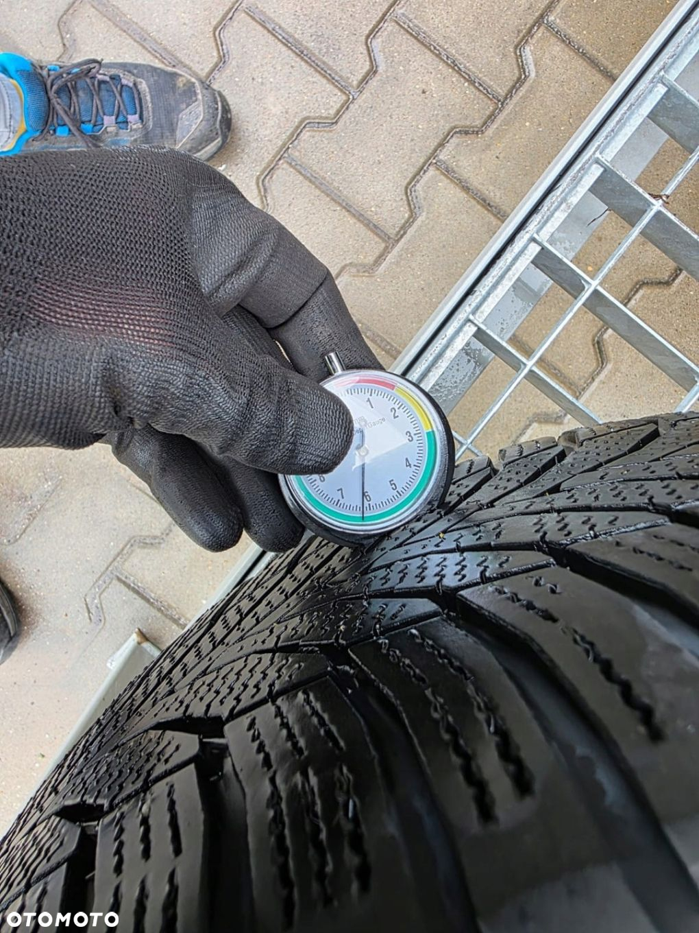 OPEL ASTRA J ZAFIRA C 5X115 KOŁA FELGI ALUMINIOWE R17 OPONY 225/50 - 11