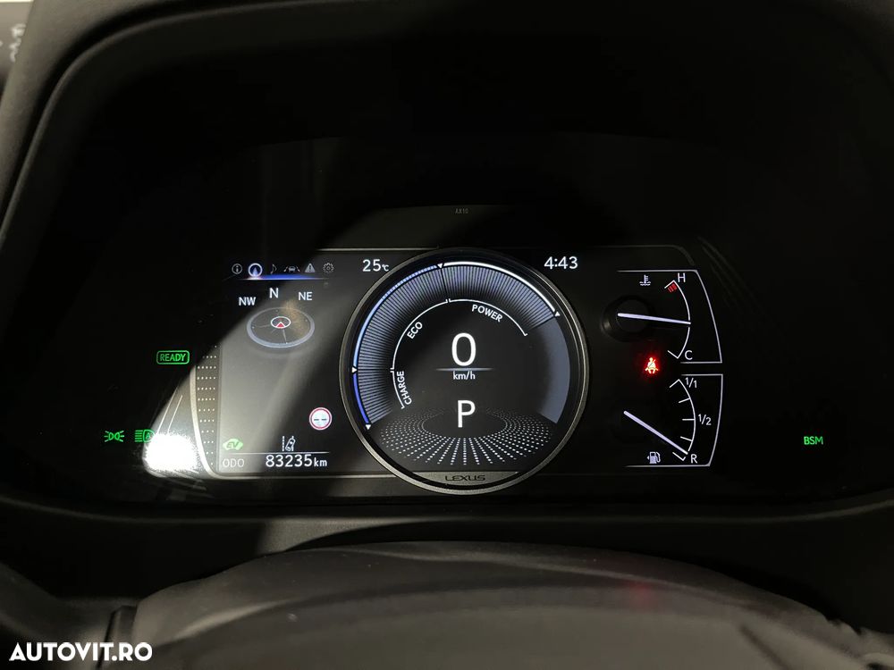 Lexus UX 250h Executive Line - 29