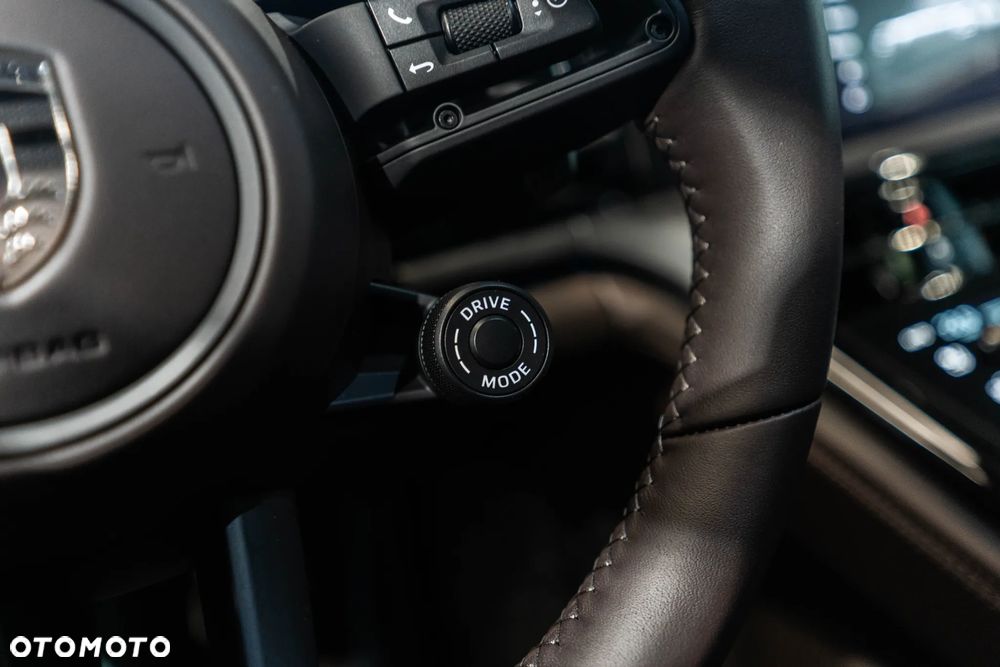 Porsche Panamera Turbo E-Hybrid PHEV - 19