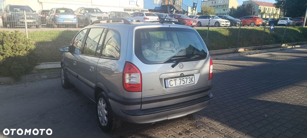 Opel Zafira - 3