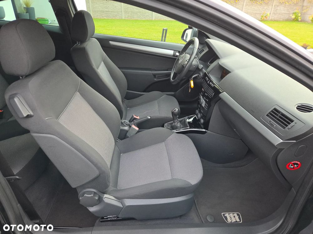 Opel Astra 1.6 Edition 111 Jahre - 33
