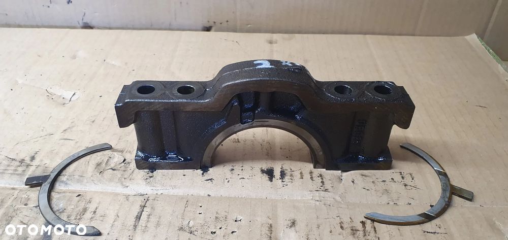 Stopa stopka podpora mocowanie wału Mercedes R-Klasa W251 3.0 CDI 6420110211 - 2