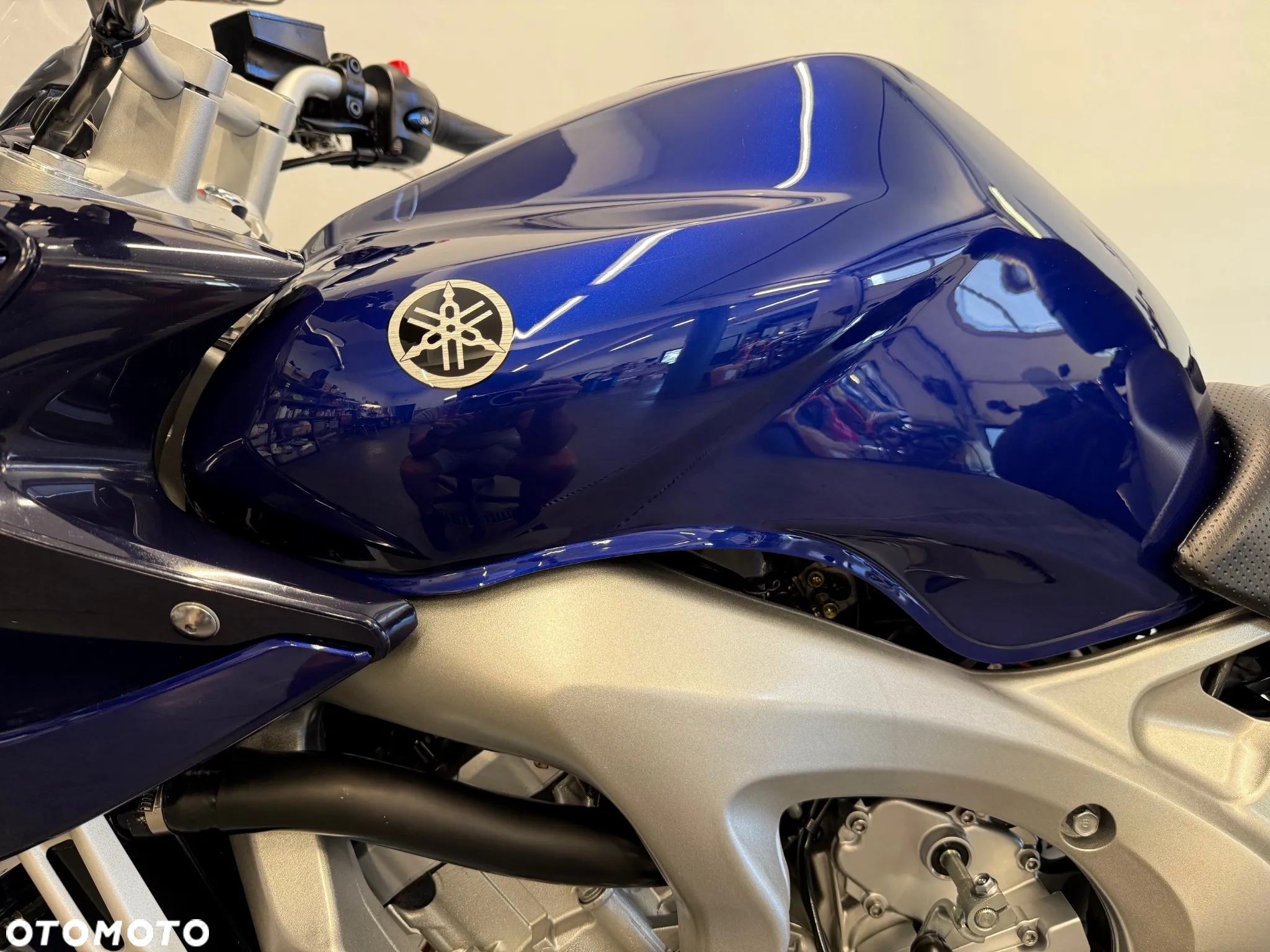 Yamaha FZ6 - 16