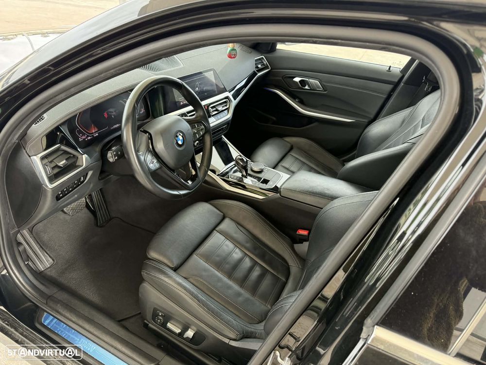 BMW 320 d Line Luxury Auto - 7