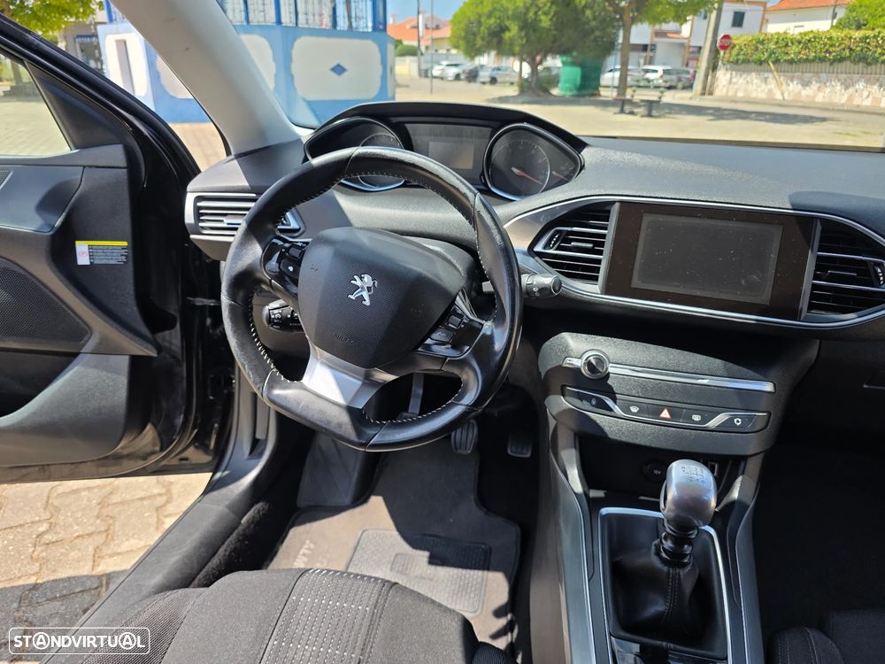 Peugeot 308 130 e-THP Stop & Start Allure - 15