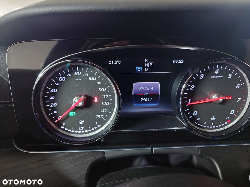 Mercedes-Benz Klasa E 300 9G-TRONIC AMG Line - 29