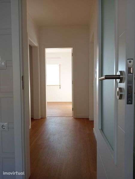 Apartamento T3 Renovado - Grande imagem: 4/12