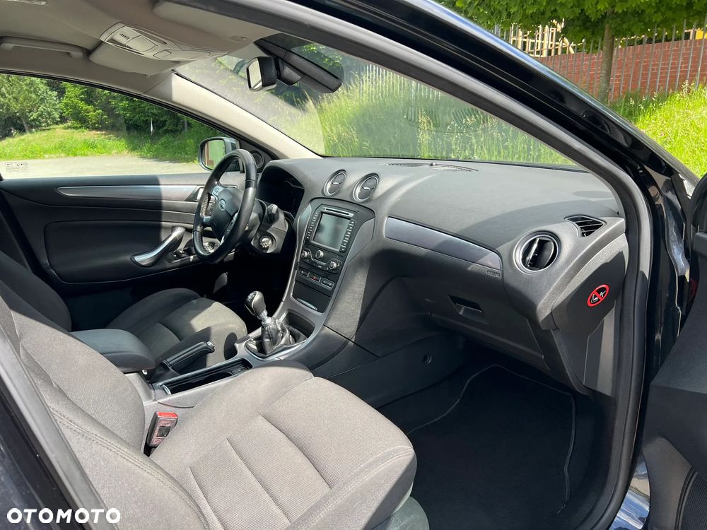 Ford Mondeo 2.0 TDCi Titanium X - 13