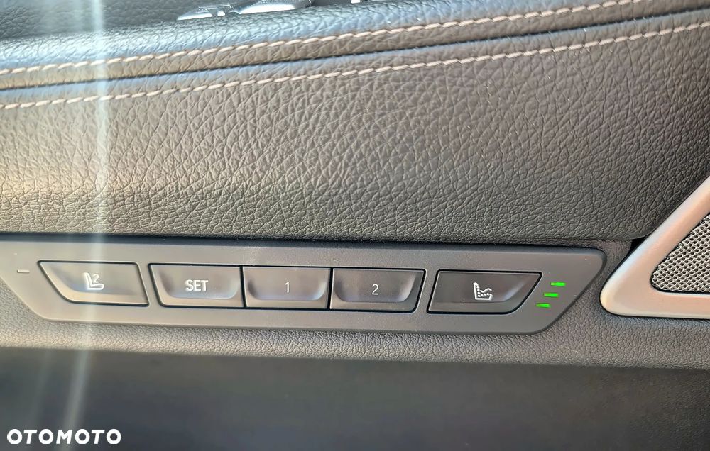 BMW Seria 7 740i - 20