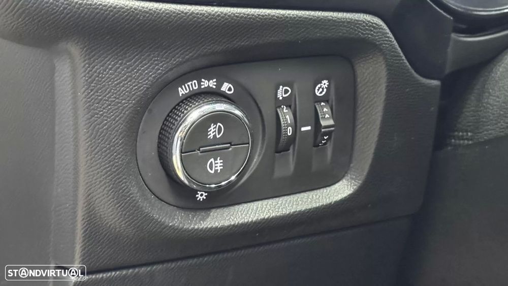 Opel Corsa 1.2 T Edition - 31