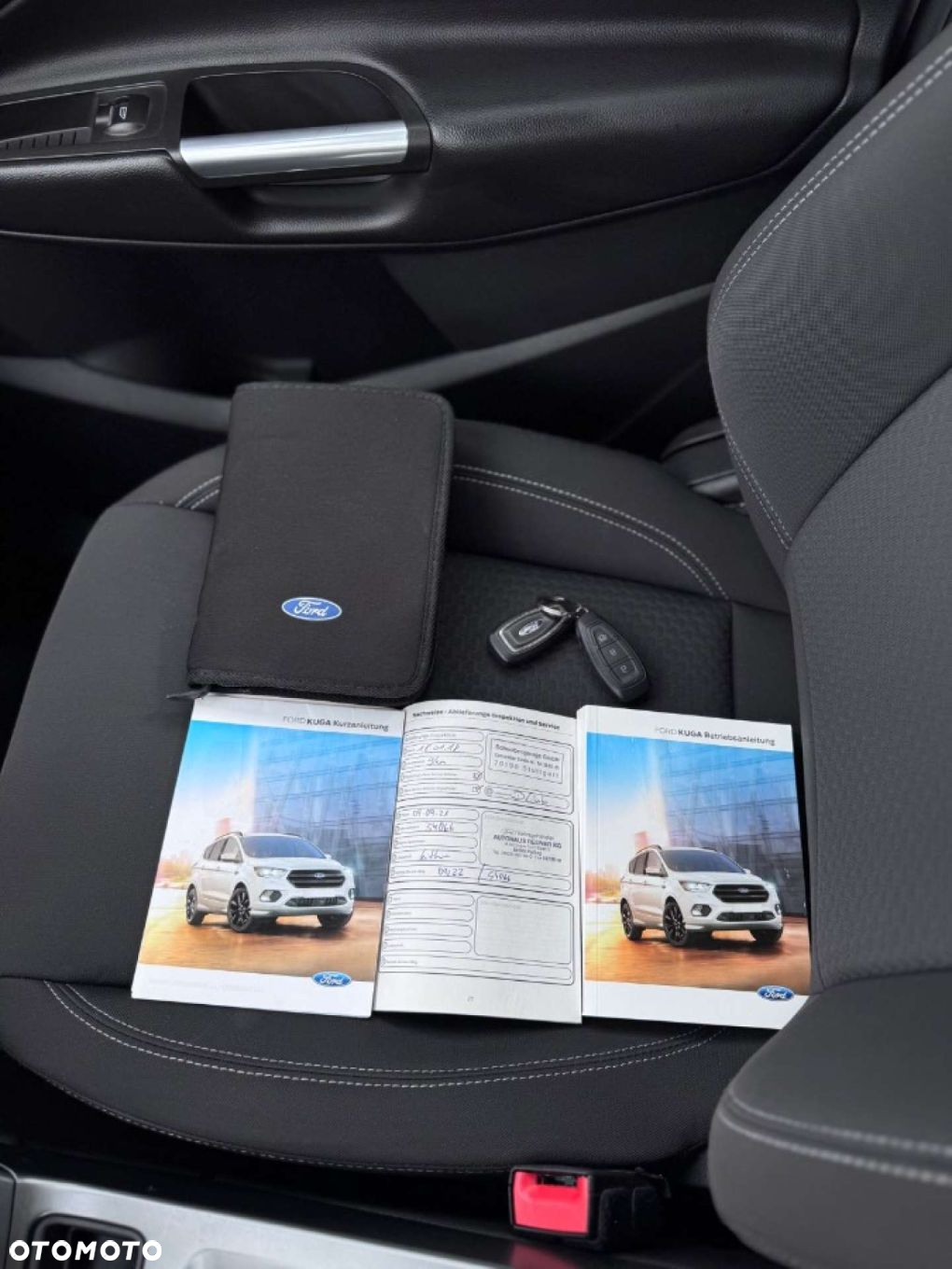 Ford Kuga 1.5 EcoBoost 2x4 Cool & Connect - 29