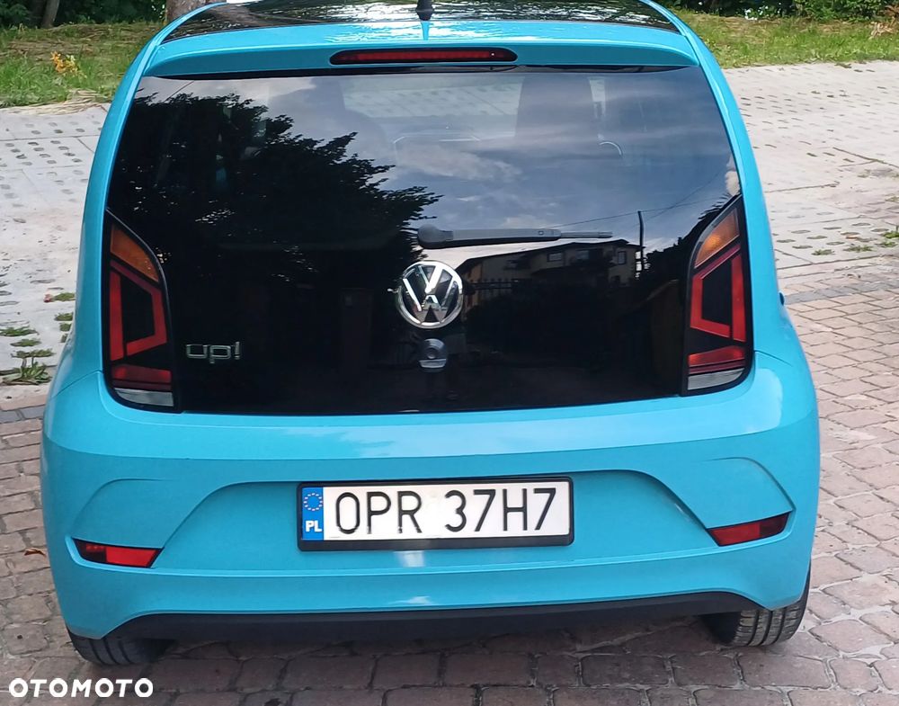 Volkswagen up! 1.0 Black Style - 30