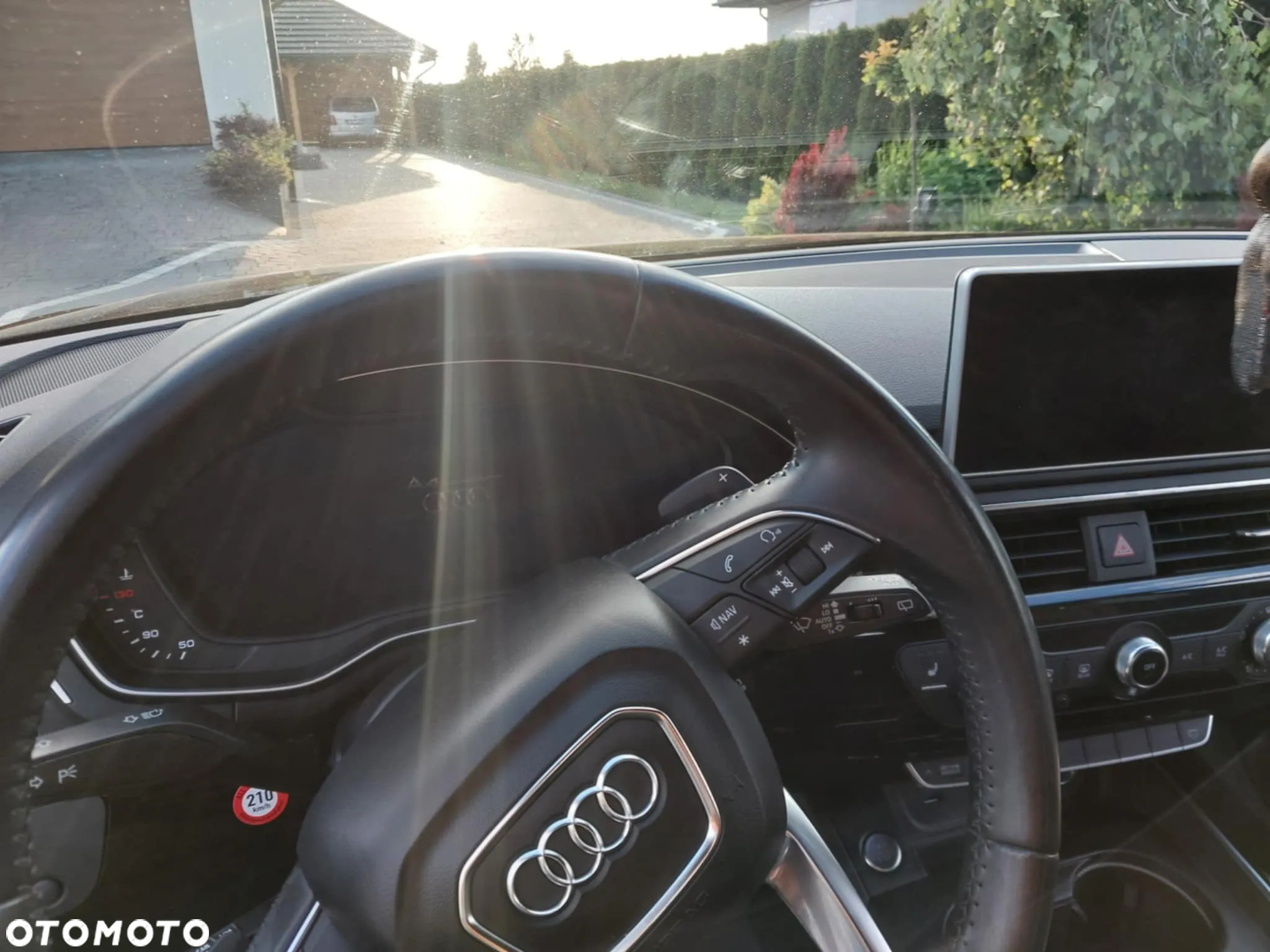 Audi A4 2.0 TDI Quattro Design S tronic - 14