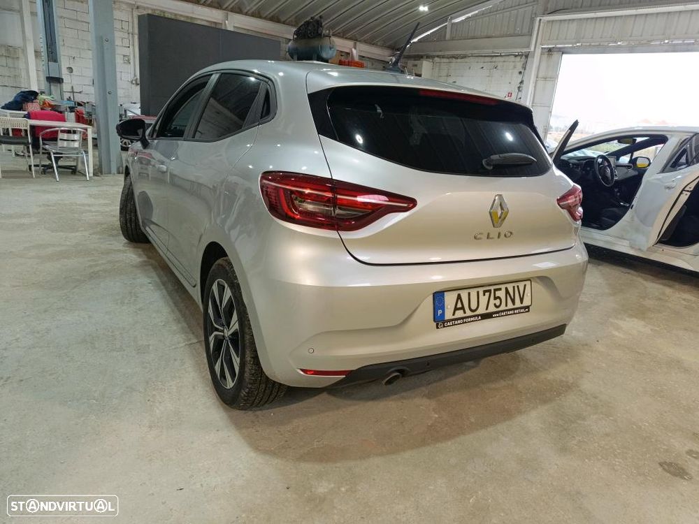 Renault Clio - 2