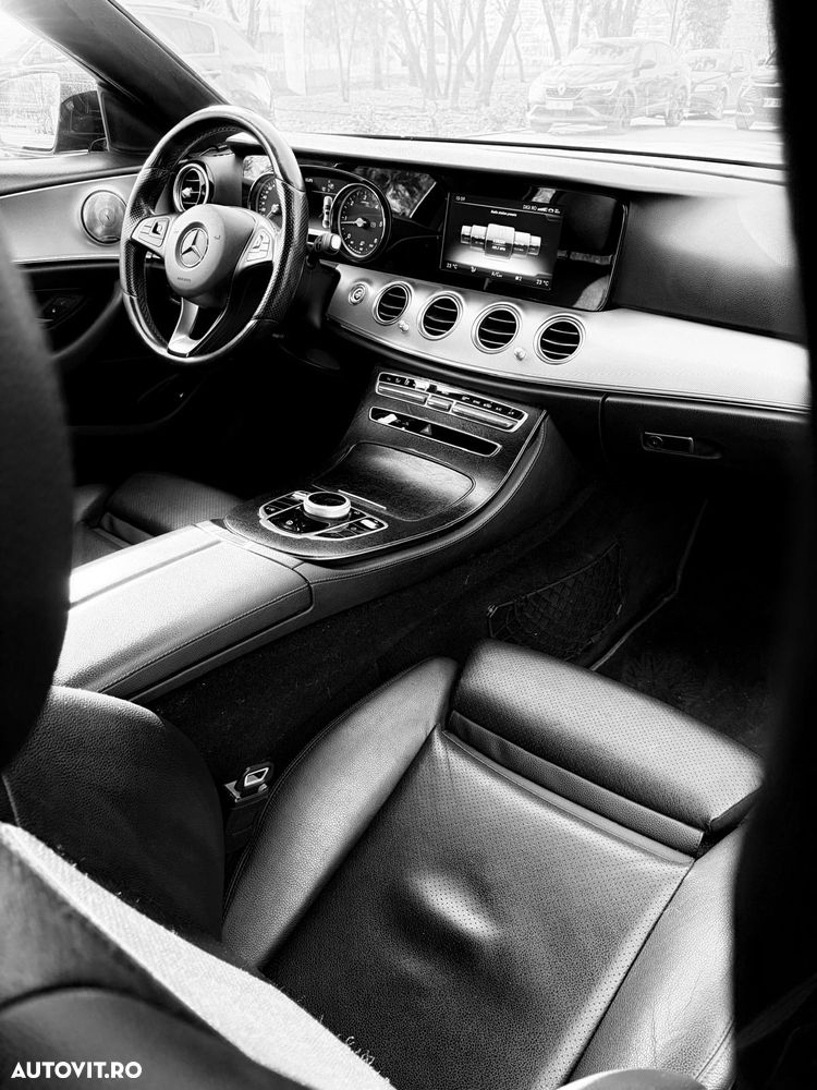 Mercedes-Benz E - 12