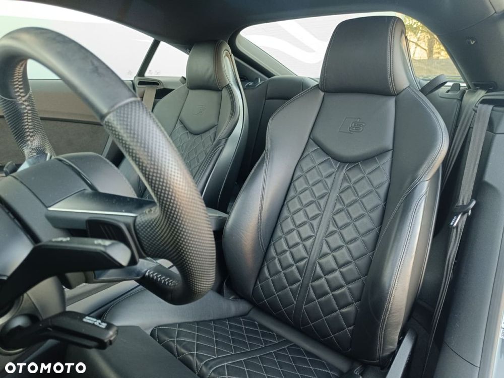 Audi TT S Coupé - 5