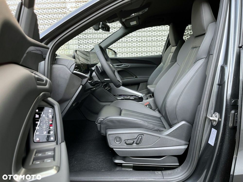 Audi Q5 Sportback - 22