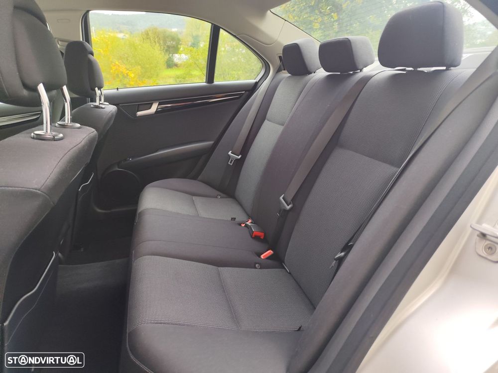 Mercedes-Benz C 220 CDi Elegance BE 117g - 23