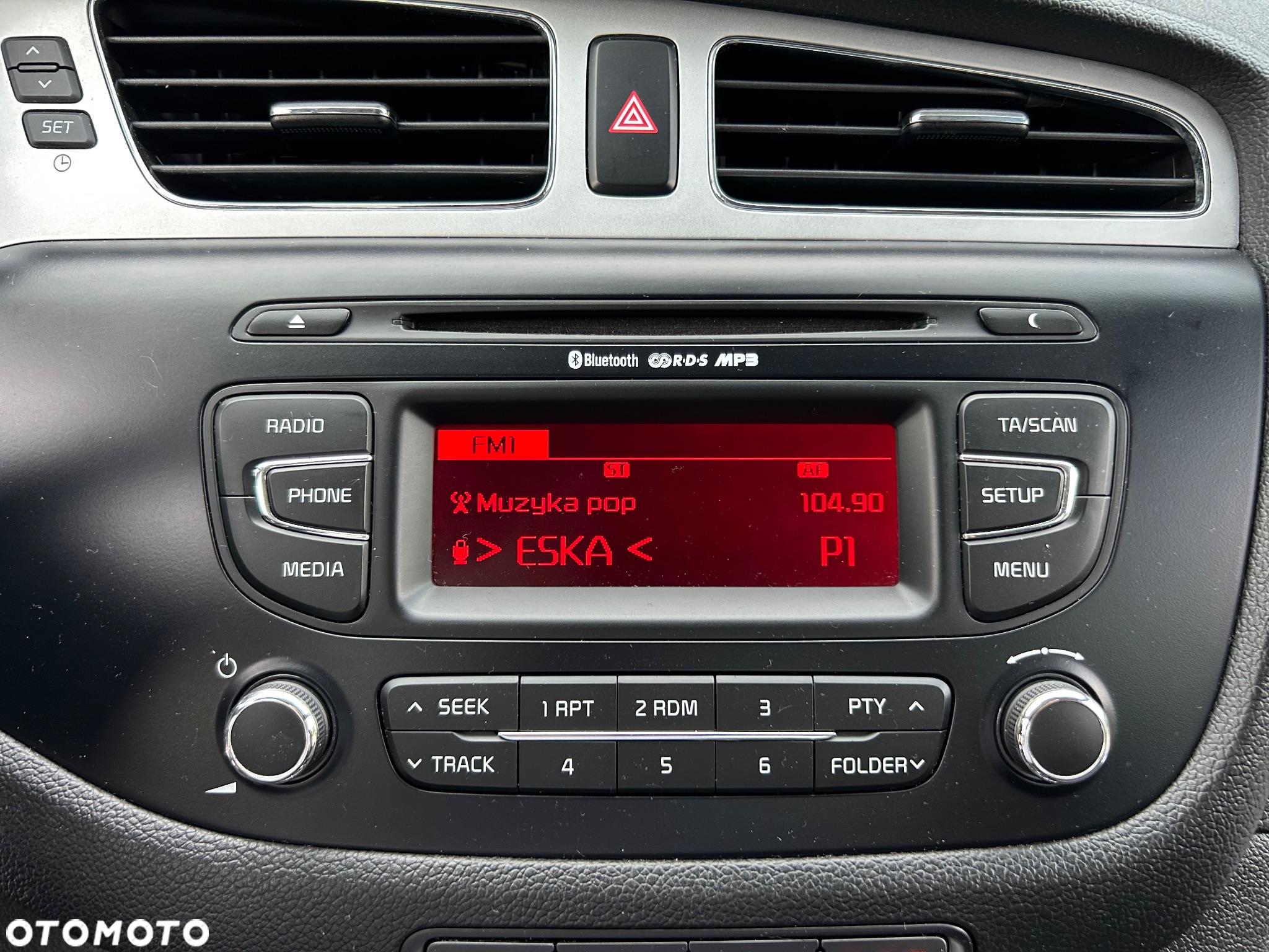 Kia Ceed 1.6 GDI ISG Dream Team Edition - 21