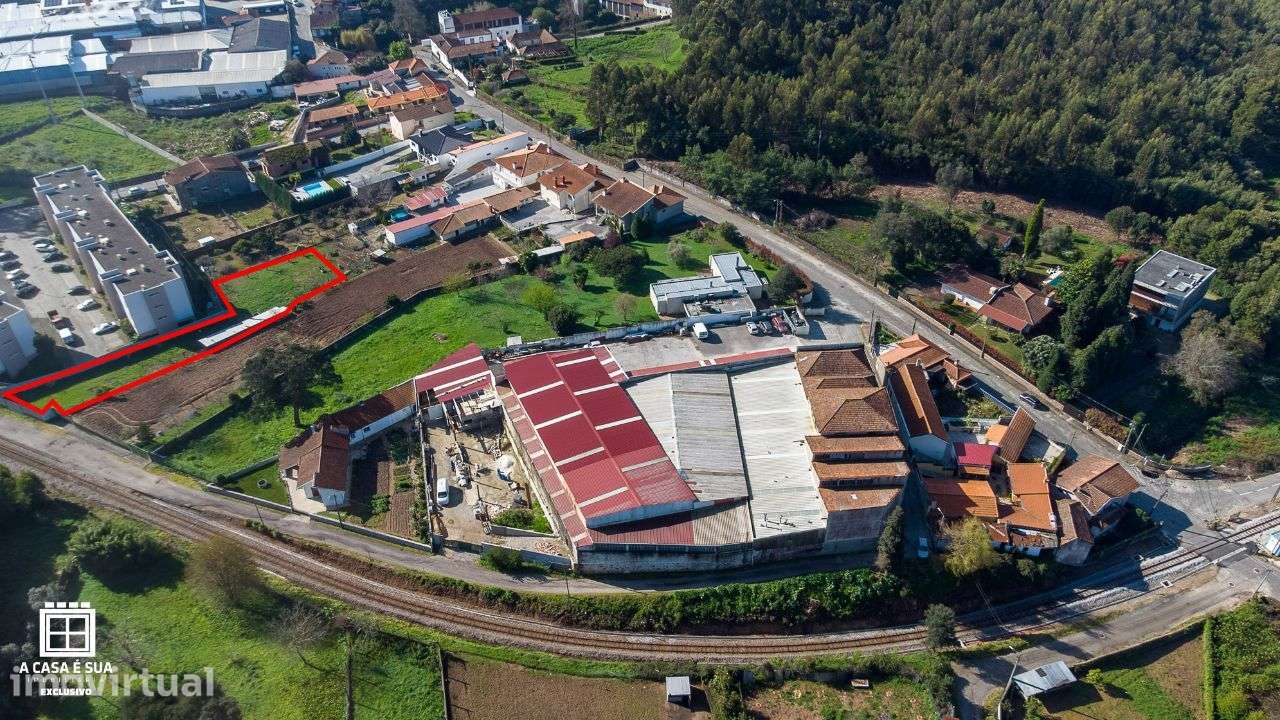 Terreno com 1.411 m2 em Paços de Brandão - Exclusivo - Grande imagem: 5/12