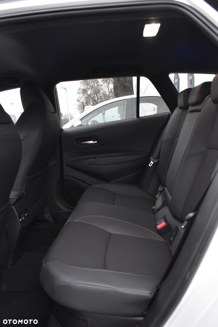 Toyota Corolla 2.0 Hybrid GR Sport - 18