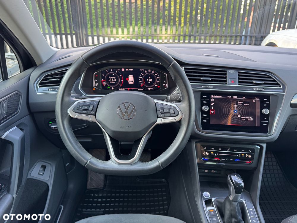 Volkswagen Tiguan 1.5 TSI EVO Elegance DSG - 17