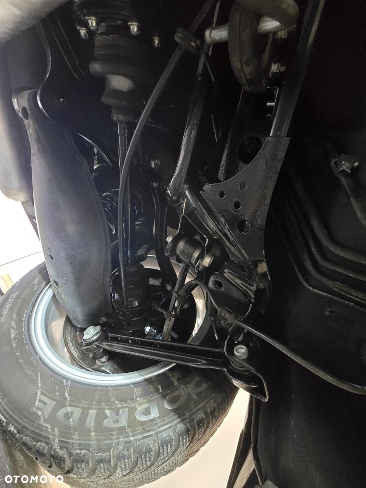 Mercedes-Benz Klasa E - 25