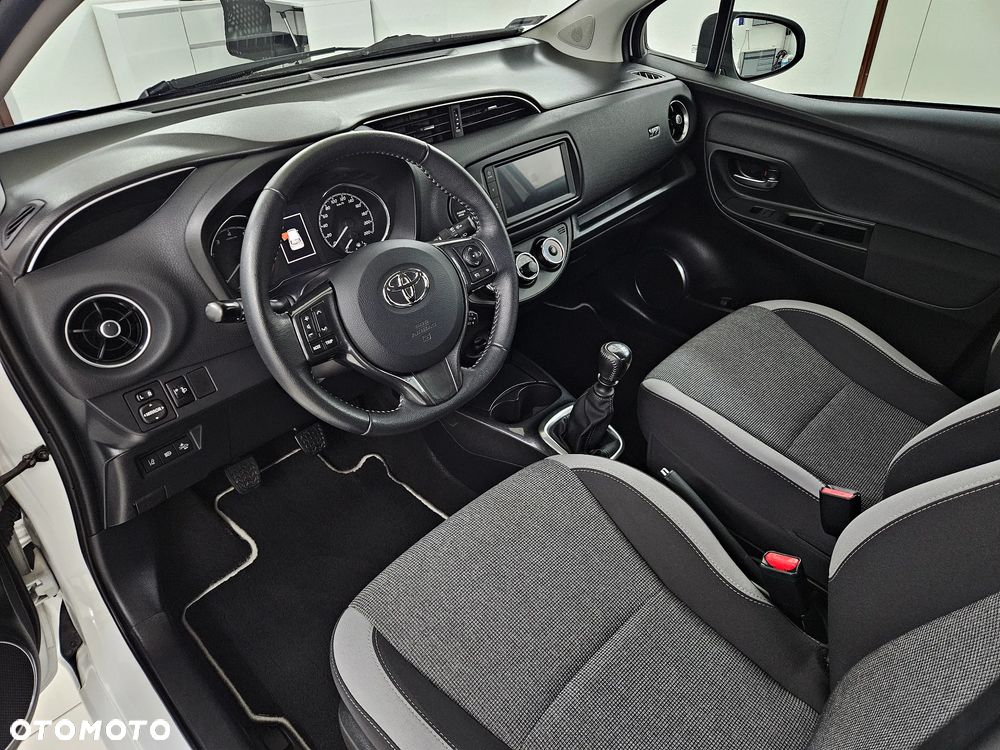 Toyota Yaris 1.5 Premium - 7