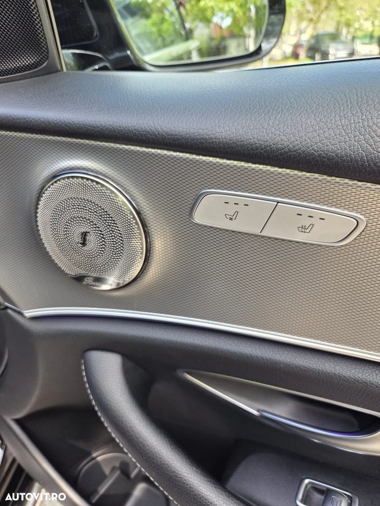 Mercedes-Benz E - 27