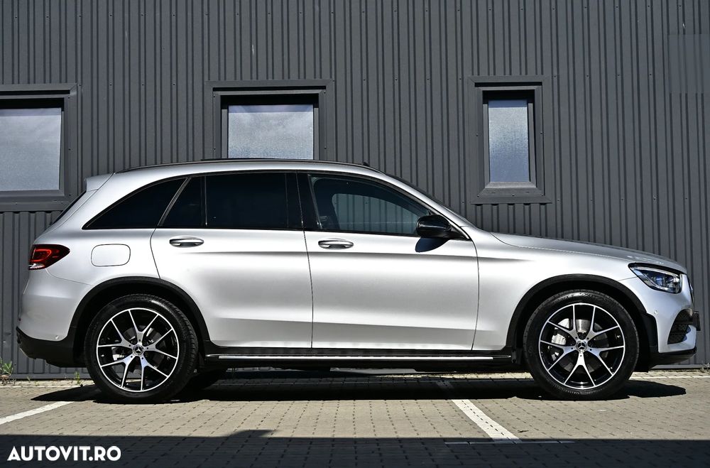 Mercedes-Benz GLC 220 d 4MATIC 9G-TRONIC AMG Line Plus - 22