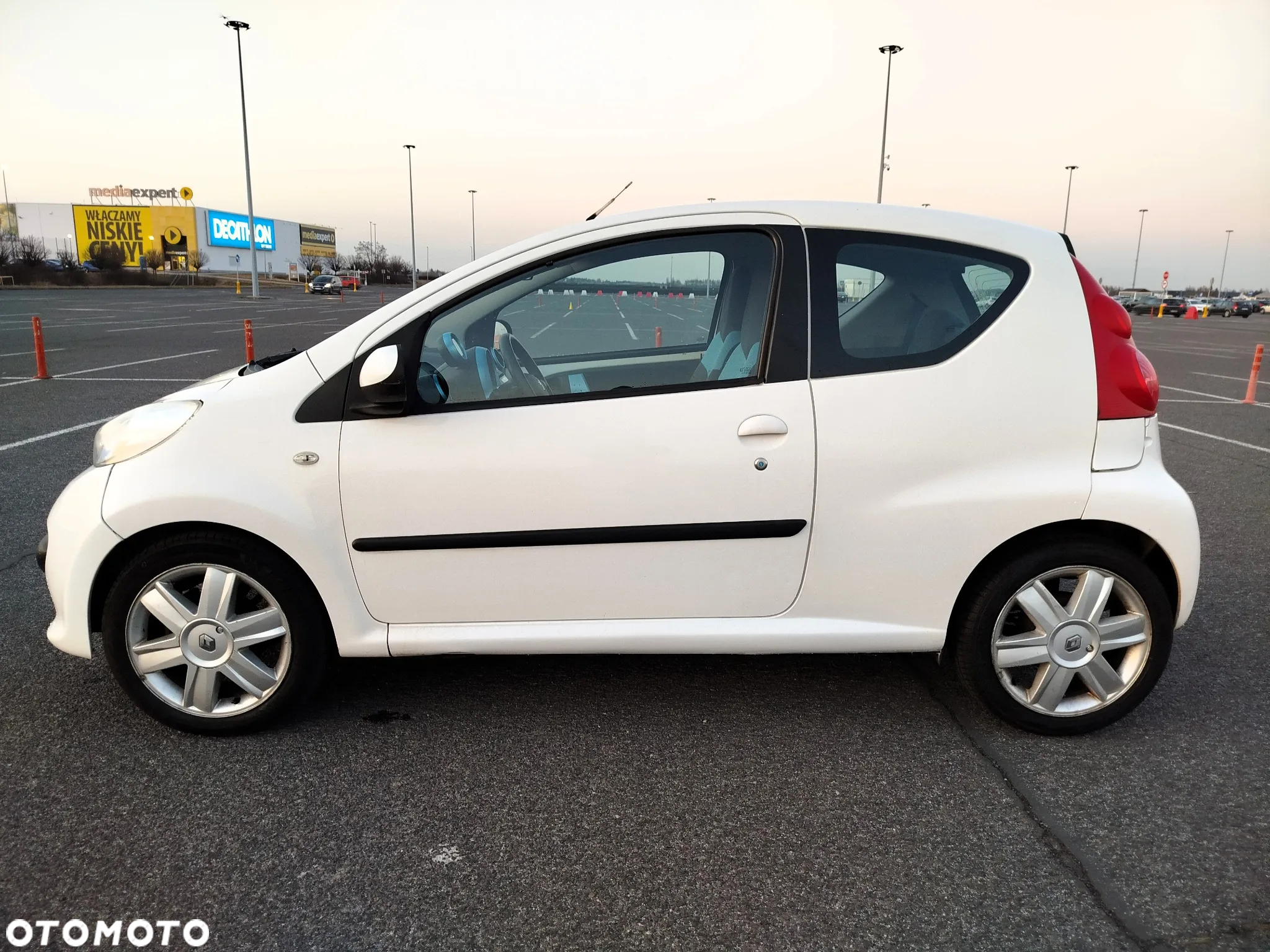 Peugeot 107 (70) 68 Active - 7