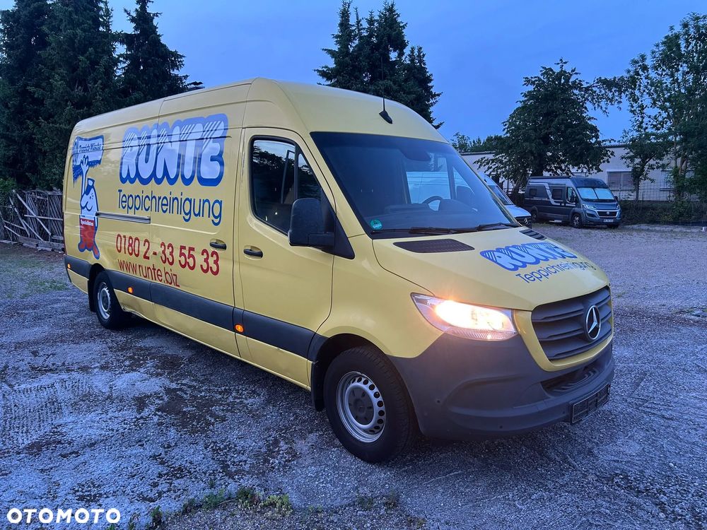 Mercedes-Benz Sprinter - 1