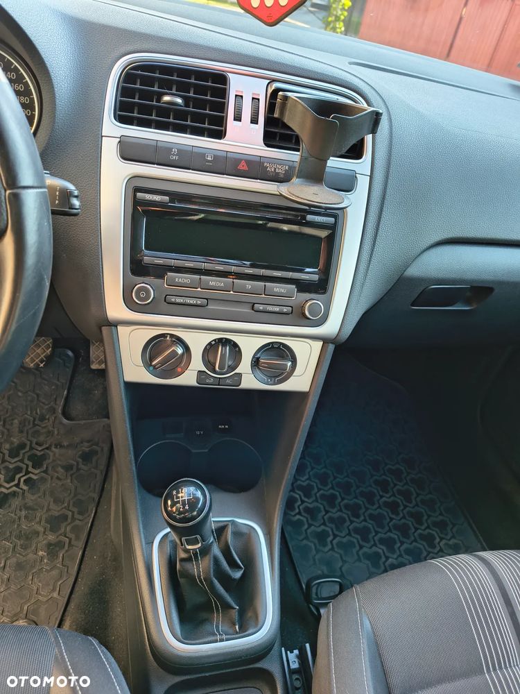 Volkswagen Polo - 11