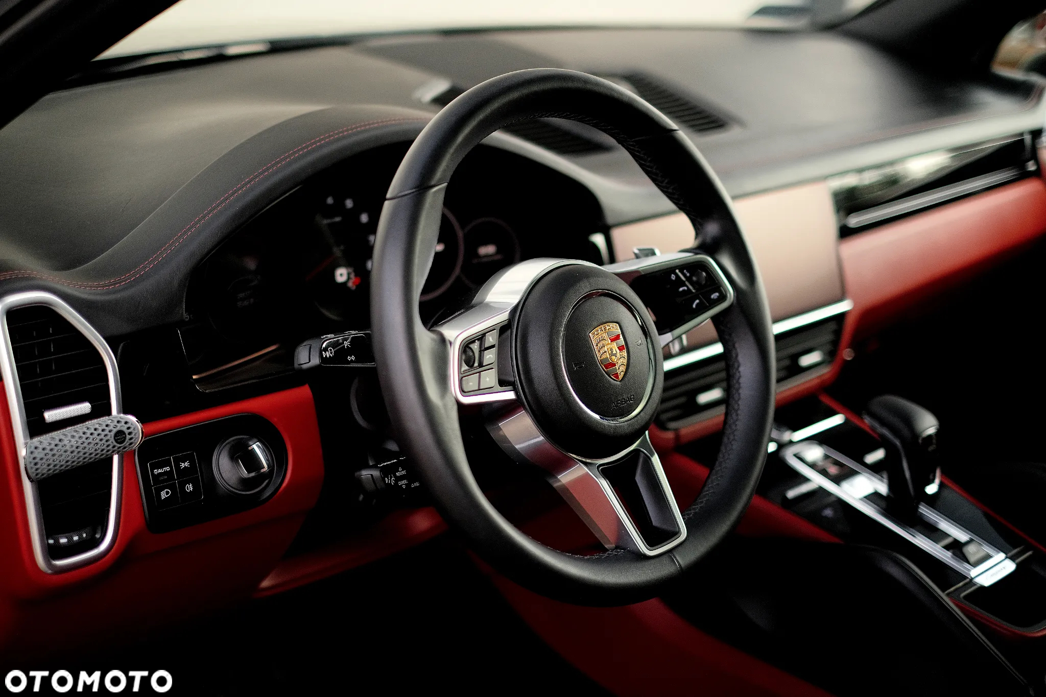 Porsche Cayenne - 21