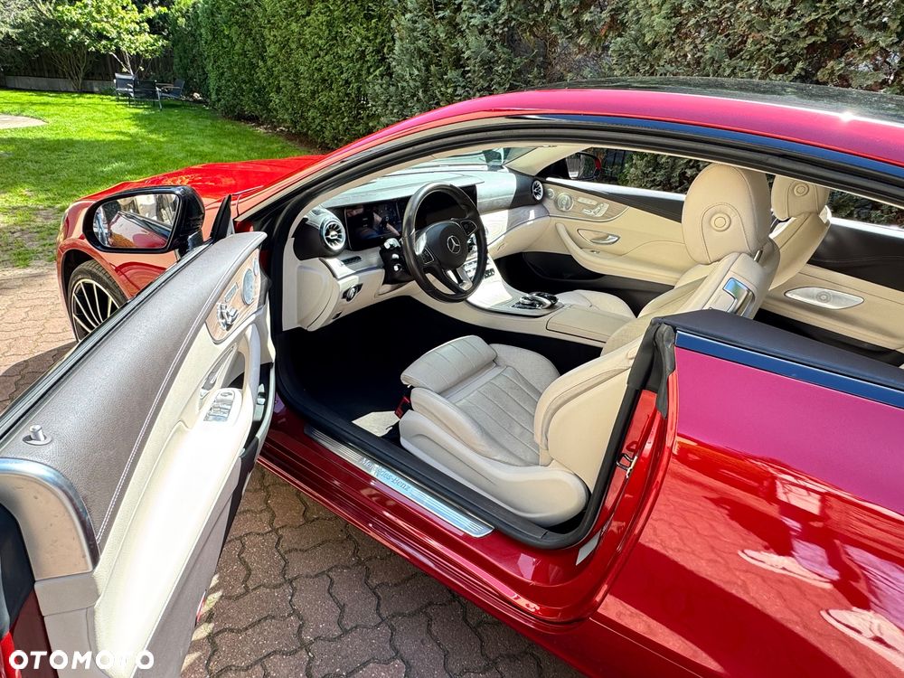Mercedes-Benz Klasa E 220 d 4-Matic 9G-TRONIC - 2