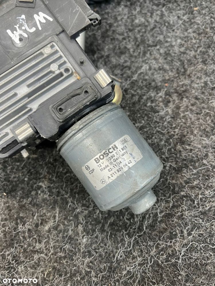 mercedes E w211 mechanizm wycieraczek silniczek A2118200442 3397020549 - 4