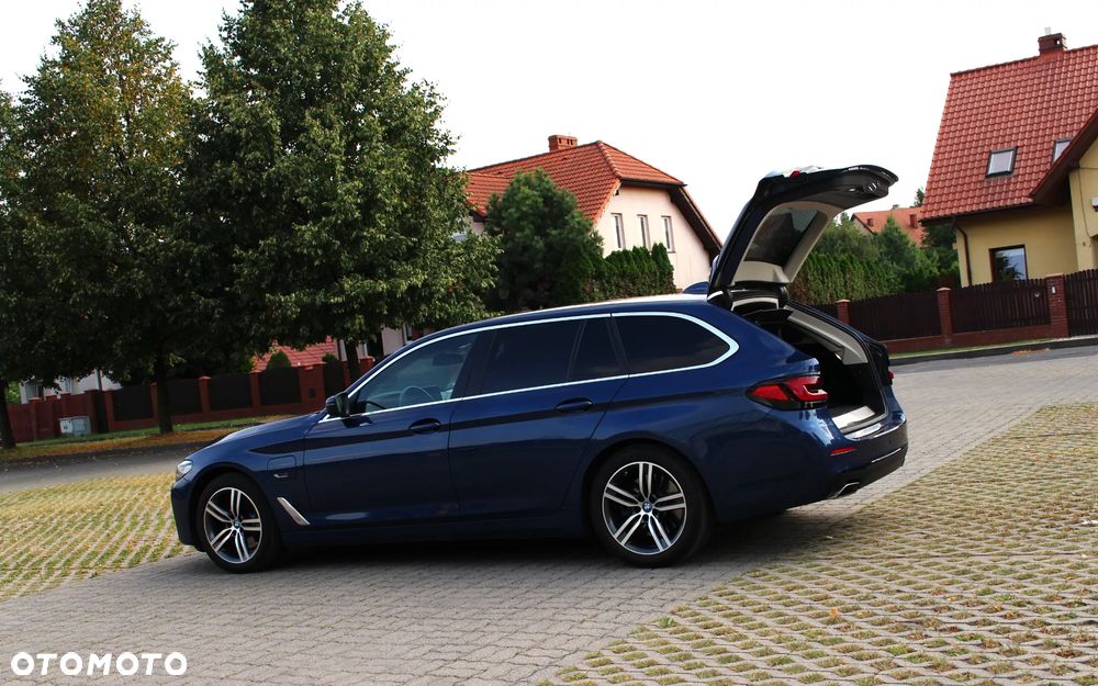 BMW Seria 5 530e Luxury Line sport - 12