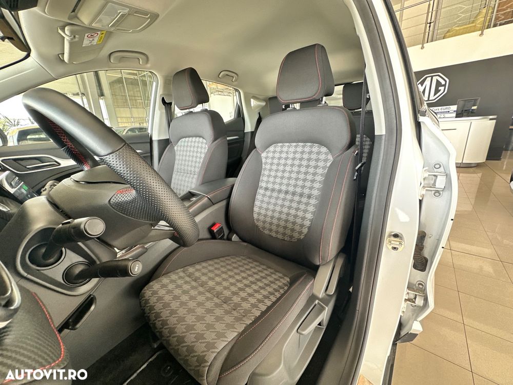 MG ZS EV - 12