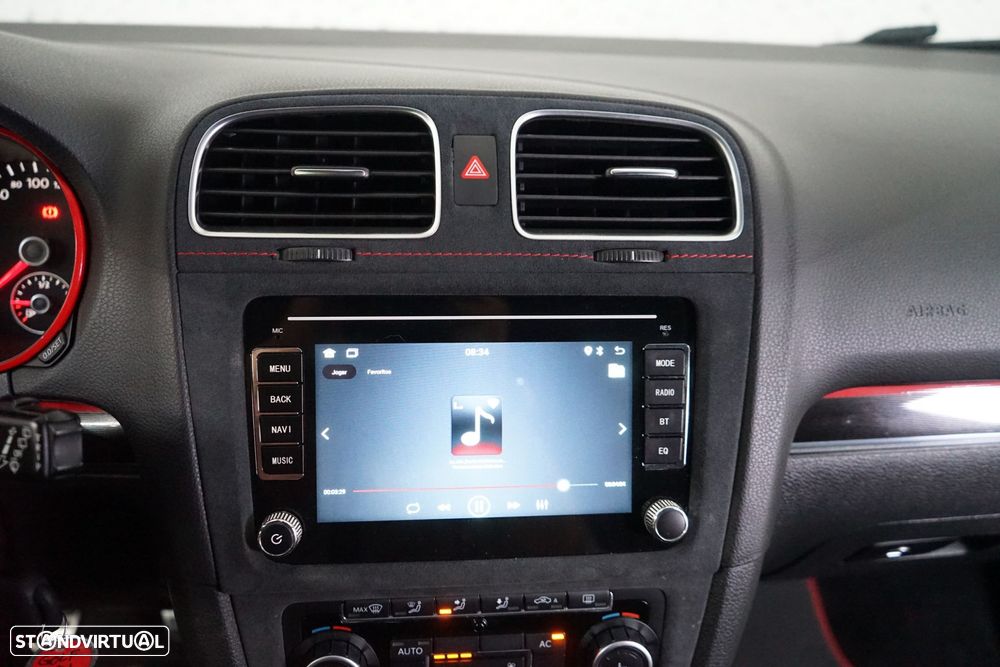 VW Golf 2.0 TSi GTI - 32