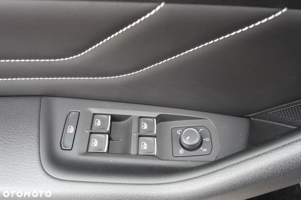 Volkswagen Passat 1.5 TSI EVO Elegance DSG - 15