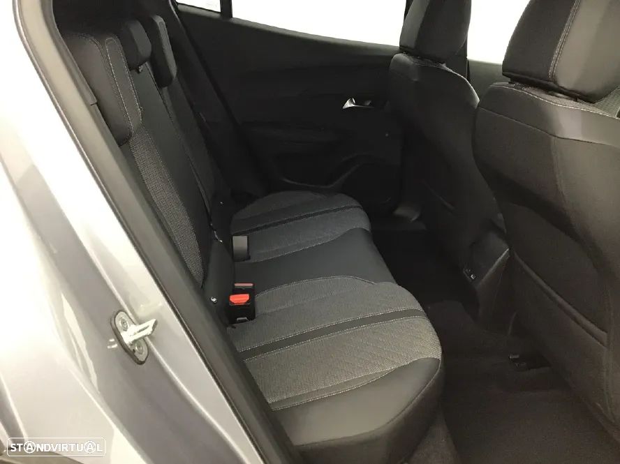 Peugeot 2008 1.2 PureTech Allure Pack - 9