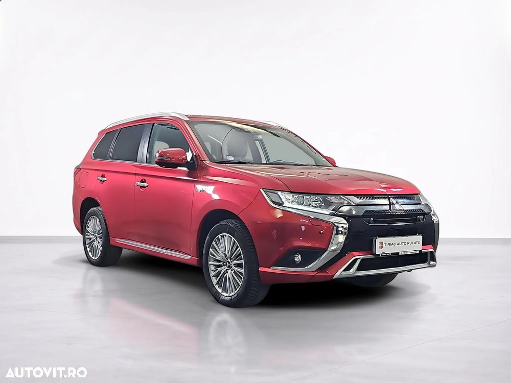 Mitsubishi Outlander - 8