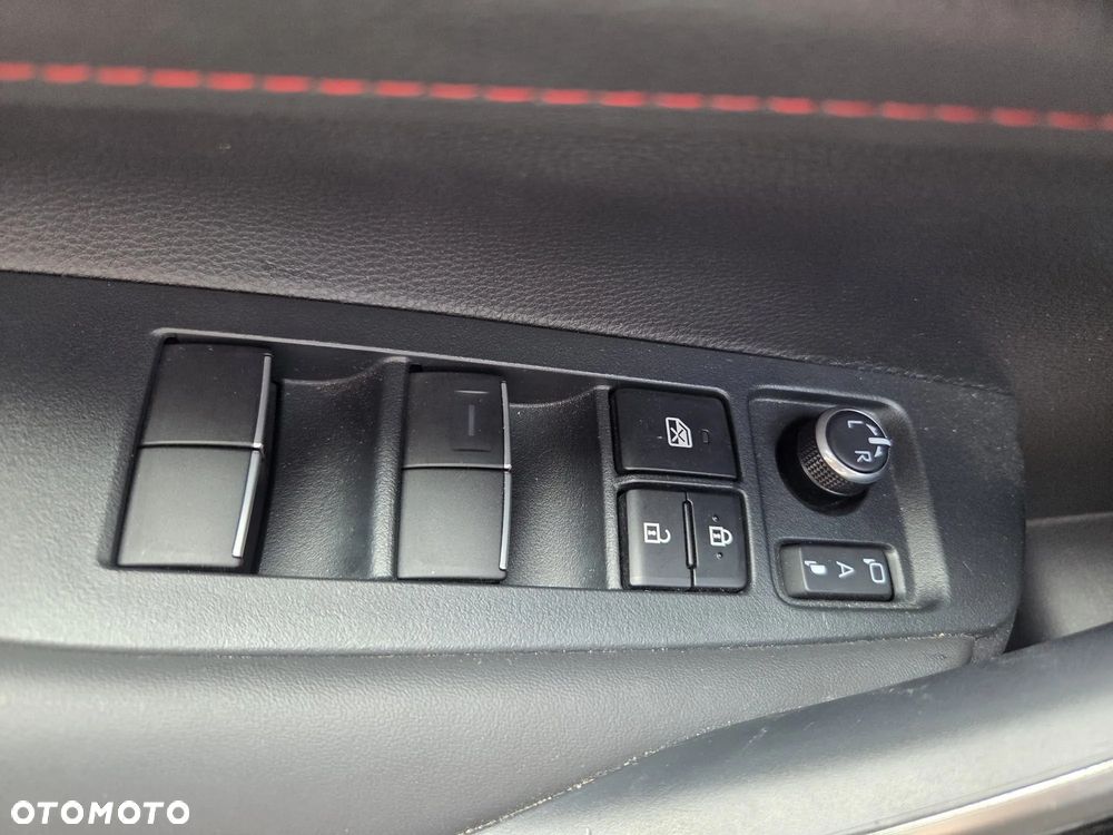 Toyota Corolla 2.0 Hybrid GR Sport - 33