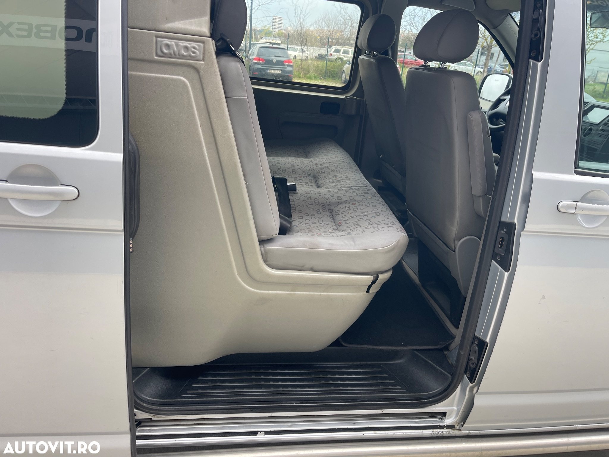 Volkswagen Transporter - 4