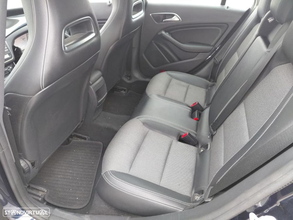 Mercedes-Benz CLA 180 - 5